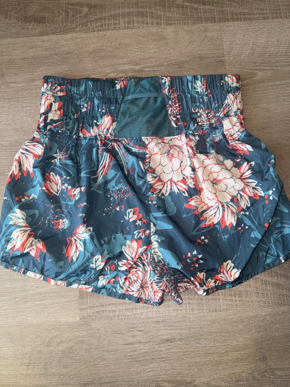 FP Movement by Free People Navy Floral Elastic-Waist Athletic Shorts Sz L - Picture 3 of 10